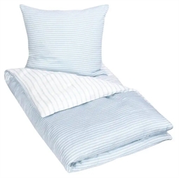 Kingsize sengetøj 240x220 cm - Narrow lines blue - lyseblå - 2 i 1 design - 100% Bomuldssatin 