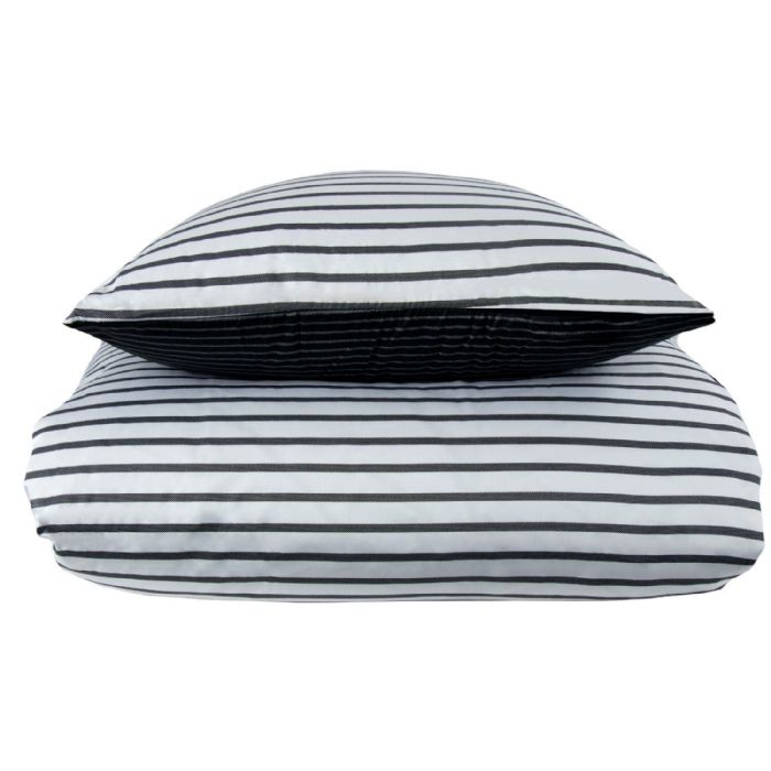 Billede af Sengetøj dobbeltdyne 200x200 cm - Narrow lines sort - Vendbart sengesæt - 100% Bomuldssatin - By Night sengelinned