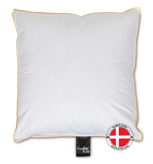 Billede af Dansk moskusdunpude - 60x63 cm - Mellem - 3 kammer dunpude - Limited edition